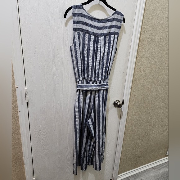 GAP Gray‎ Striped Wide Leg Cropped Sleeveless Jumpsuit Jumper Size Small - Picture 4 of 7